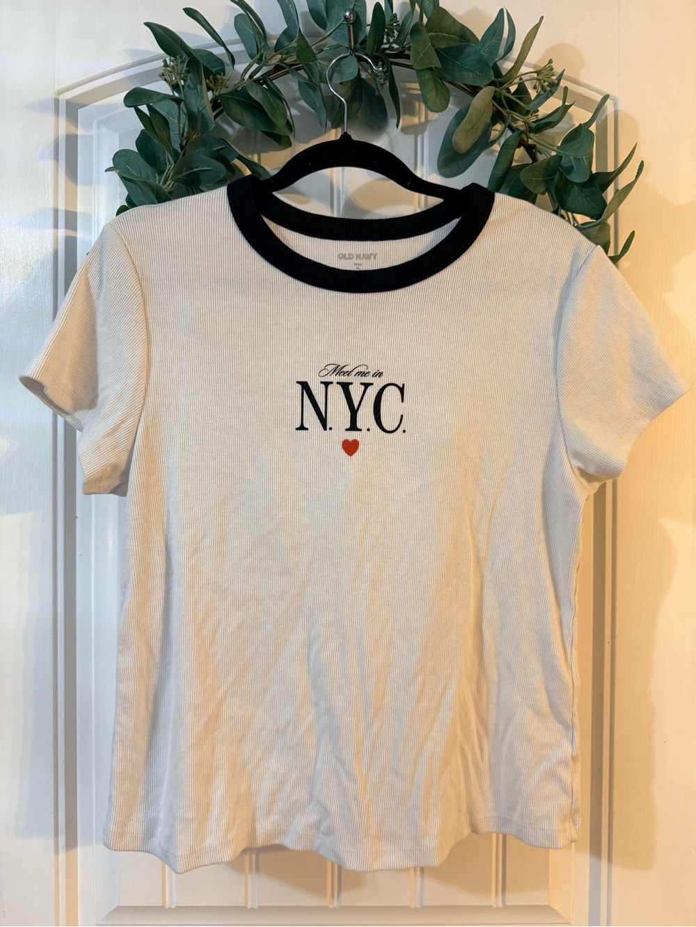 💫4/$25 • Old Navy Ribbed “Meet Me In NYC” Snug Fitted Tee